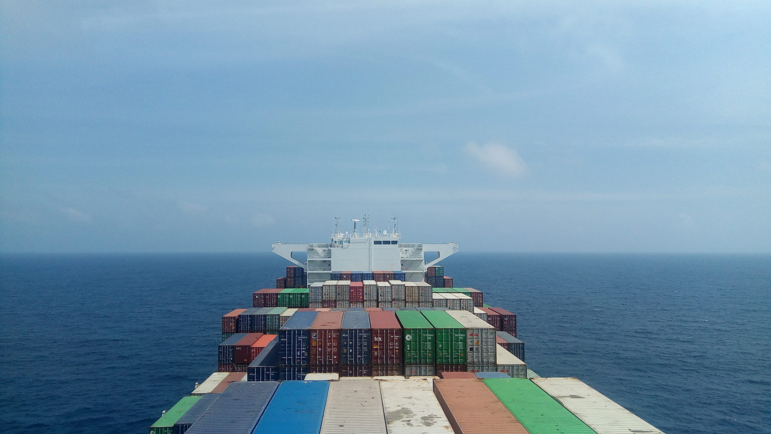 Tour du globe en cargo : mon récit complet