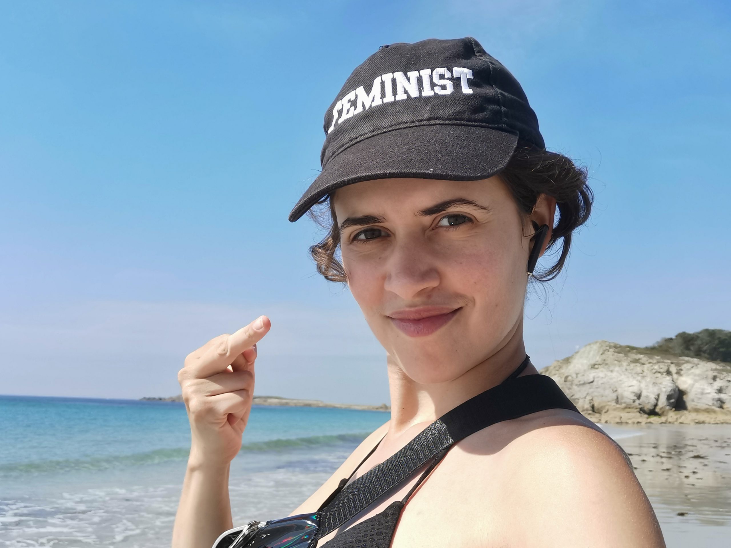 J&rsquo;abandonne le soutien-gorge et l&rsquo;épilation 🖕🏻